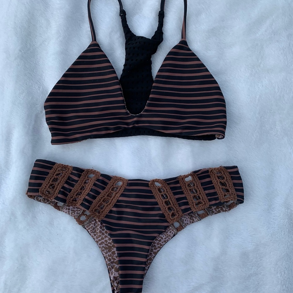 Acacia Set